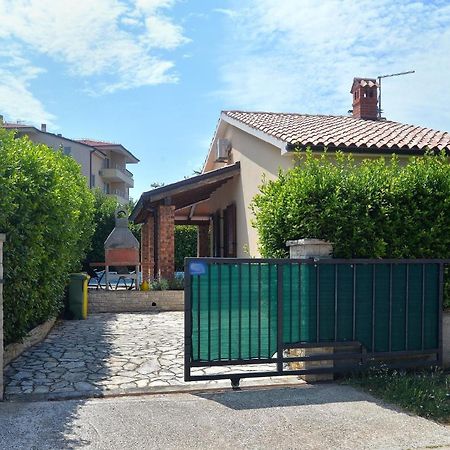 Ferienhaus Mit Privatpool Fuer 5 Personen Ca 80 Qm In Liznjan, Istrien Suedkueste Von Istrien Extérieur photo